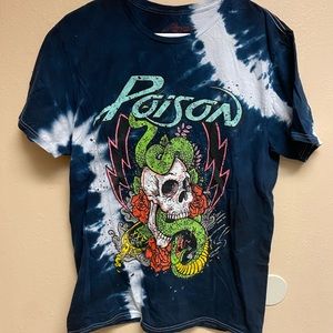 Poison tee